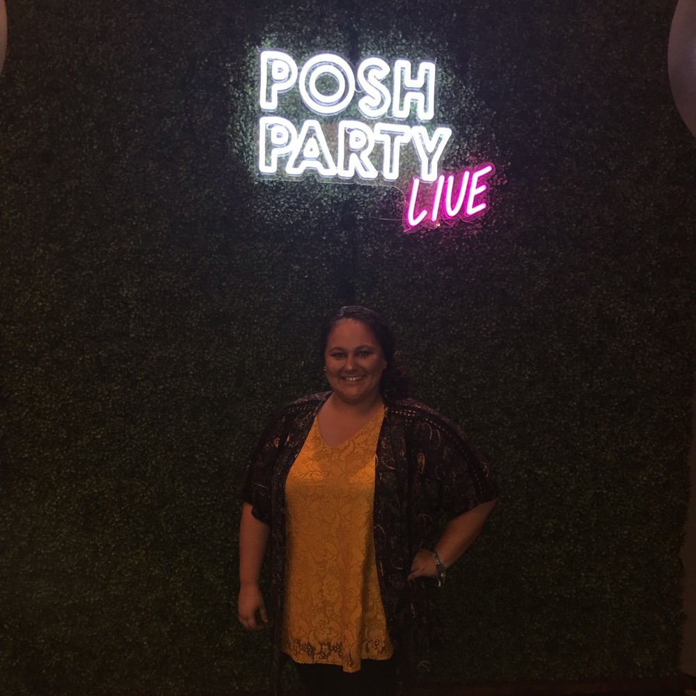 Meet the Posher💕🎉🛍 - Picture 2 of 7